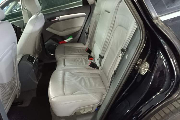Used Audi Q5 2013 45 TFSI quattro Sport Edition Left Rear Seat
