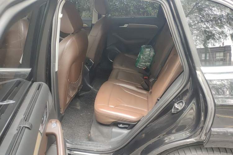 Used Audi Q5 2013 45 TFSI quattro off-road version Left Rear Seat