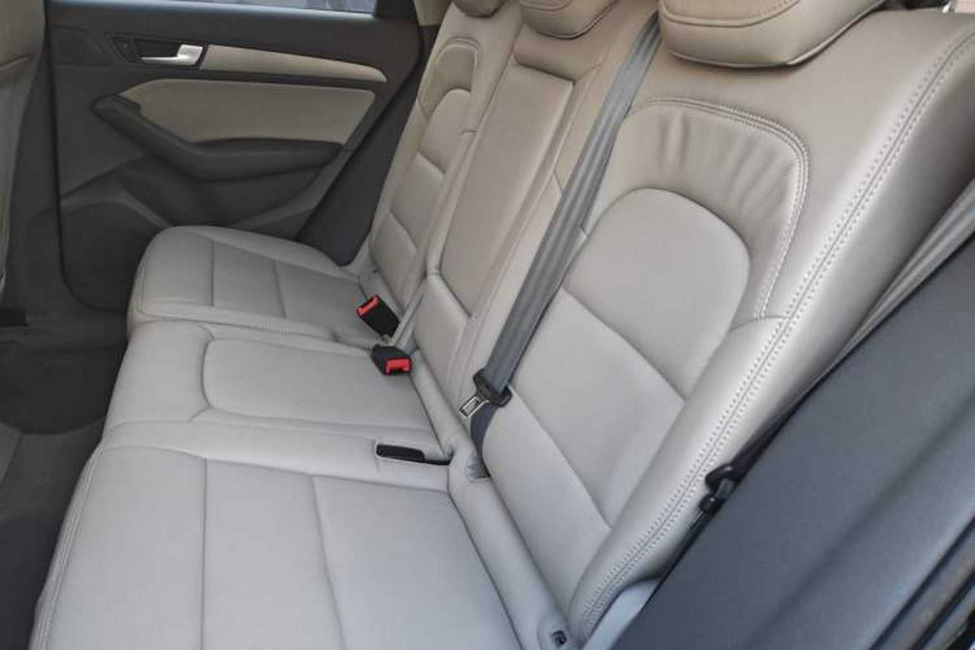 Used Audi Q5 2013 40 TFSI Ambition Left Rear Seat