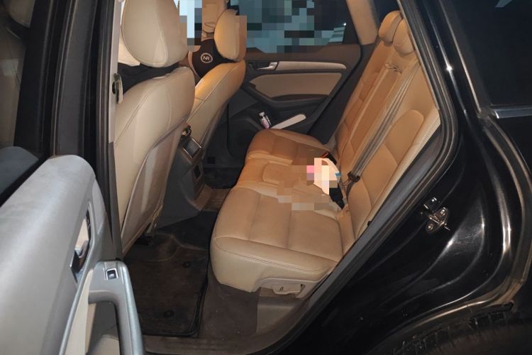 Used Audi Q5 2013 40 TFSI Ambition Left Rear Seat