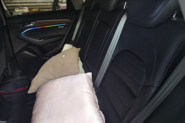 Used Audi Q5 2013 40 TFSI Ambition Left Rear Seat