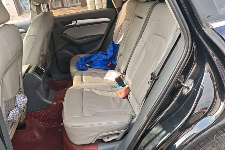 Used Audi Q5 2013 40 TFSI Technology Edition Left Rear Seat