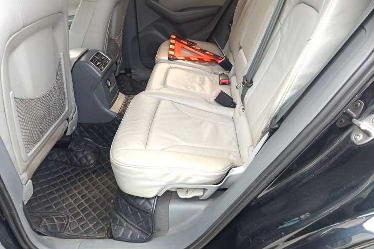 Used Audi Q5 2013 40 TFSI Technology Edition Left Rear Seat