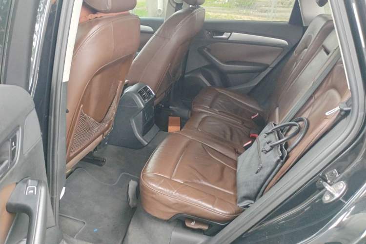Used Audi Q5 2013 40 TFSI Technology Edition Left Rear Seat