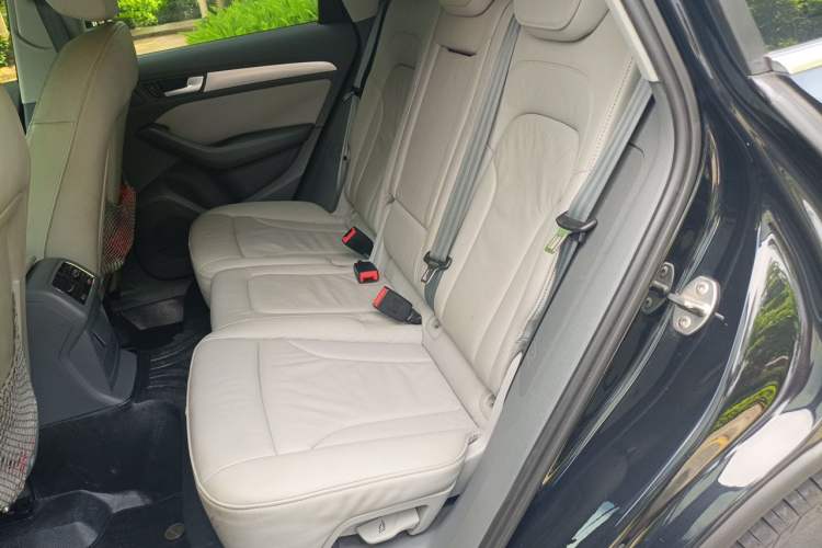 Used Audi Q5 2013 40 TFSI Technology Edition Left Rear Seat