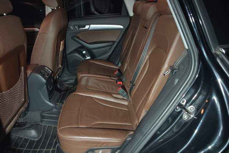 Used Audi Q5 2013 40 TFSI Technology Edition Left Rear Seat