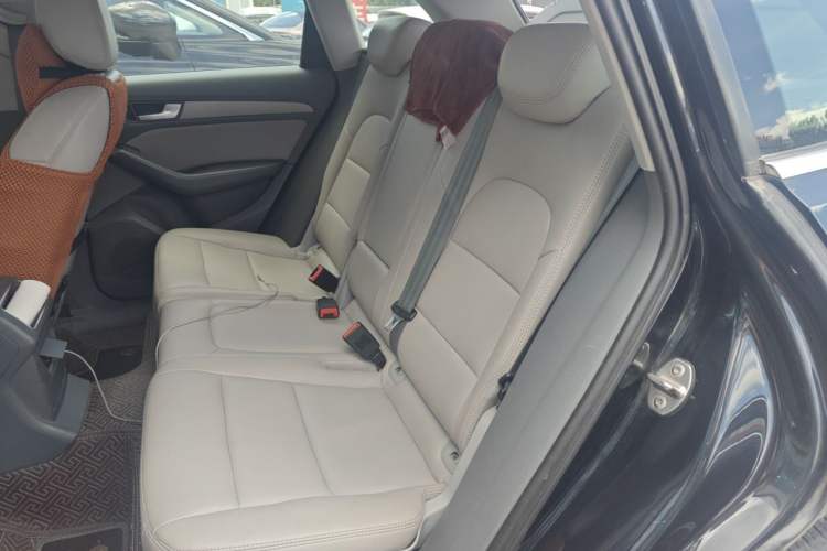 Used Audi Q5 2013 40 TFSI Technology Edition Left Rear Seat