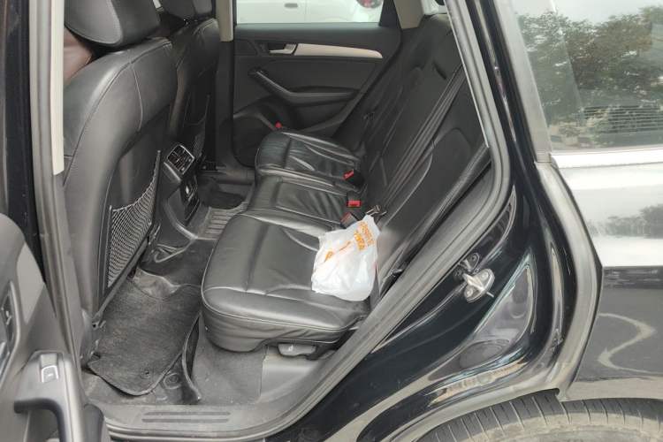 Used Audi Q5 2013 40 TFSI Technology Edition Left Rear Seat
