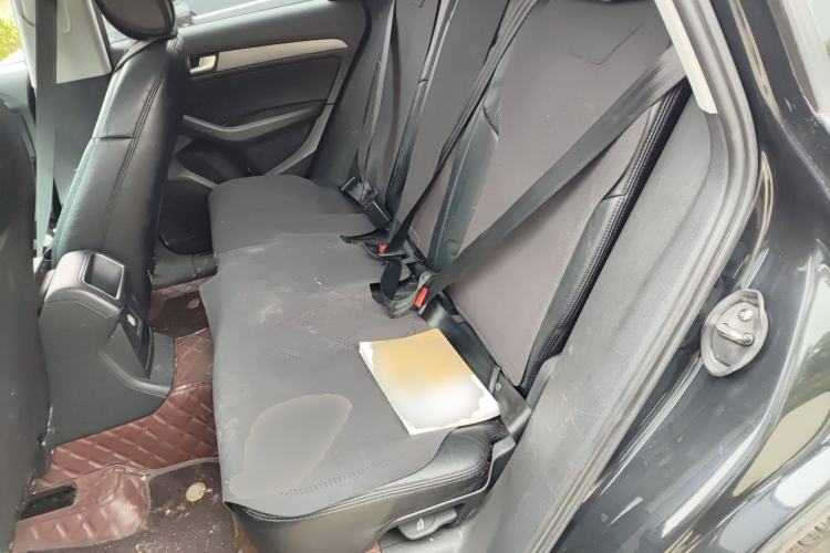 Used Audi Q5 2013 40 TFSI Ambition Left Rear Seat