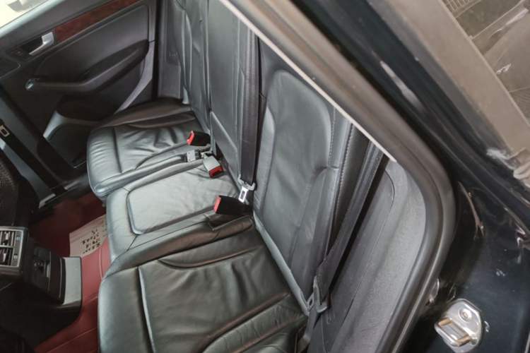 Used Audi Q5 2013 40 TFSI Technology Edition Left Rear Seat
