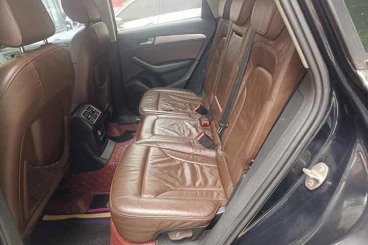 Used Audi Q5 2013 40 TFSI Technology Edition Left Rear Seat