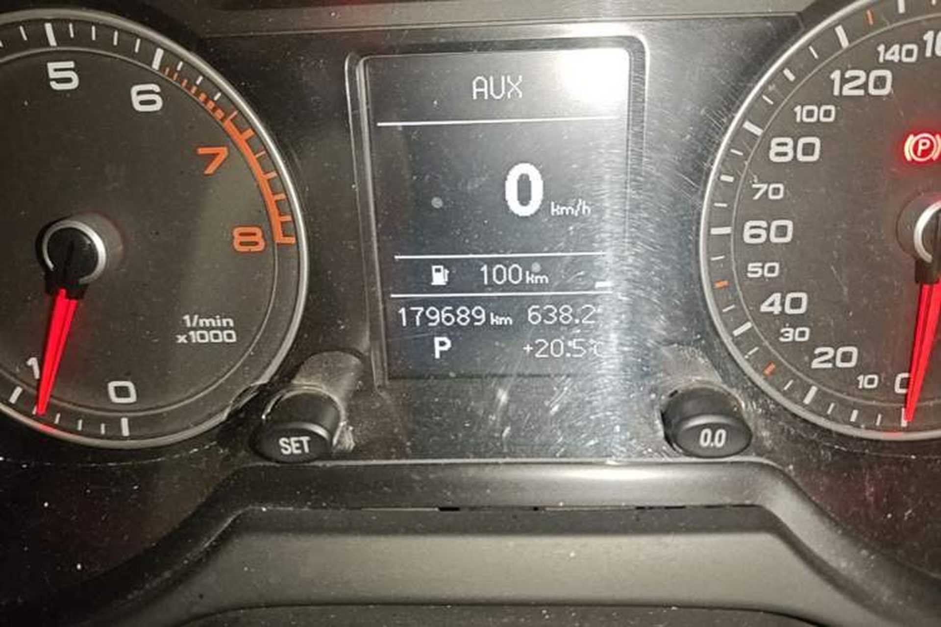 Used Audi Q5 2013 40 TFSI Technology Edition Odometer Close Up