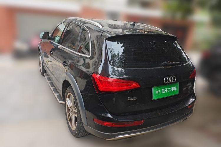 Used Audi Q5 2013 40 TFSI Luxury Model Rear Left 45 Deg