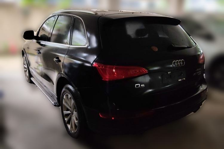 Used Audi Q5 2013 40 TFSI Technology Edition Rear Left 45 Deg