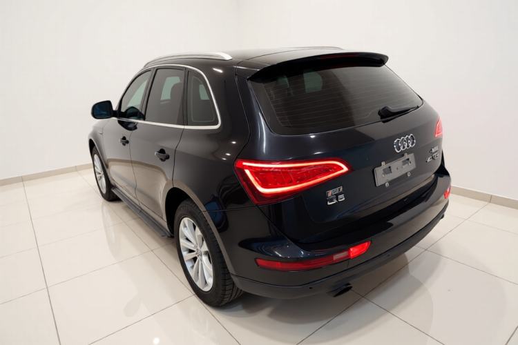 Used Audi Q5 2013 40 TFSI Technology Edition Rear Left 45 Deg