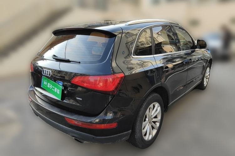 Used Audi Q5 2013 40 TFSI Technology Edition Rear Right 45 Deg