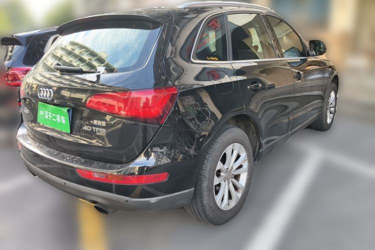 Used Audi Q5 2013 40 TFSI Technology Edition Rear Right 45 Deg