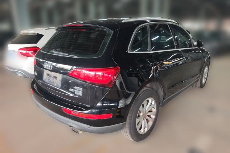 Used Audi Q5 2013 40 TFSI Ambition Rear Right 45 Deg