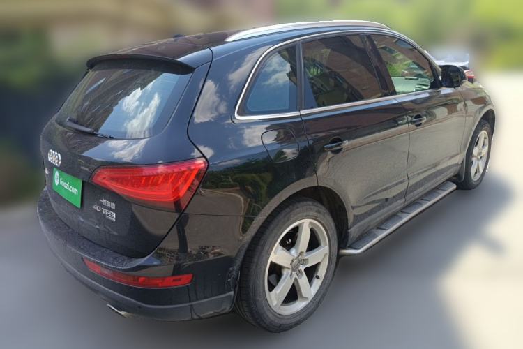 Used Audi Q5 2013 40 TFSI Technology Edition Rear Right 45 Deg