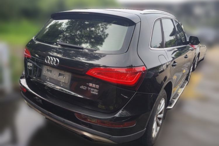Used Audi Q5 2013 40 TFSI Technology Edition Rear Right 45 Deg