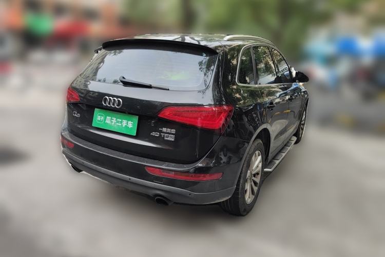 Used Audi Q5 2013 40 TFSI Technology Edition Rear Right 45 Deg