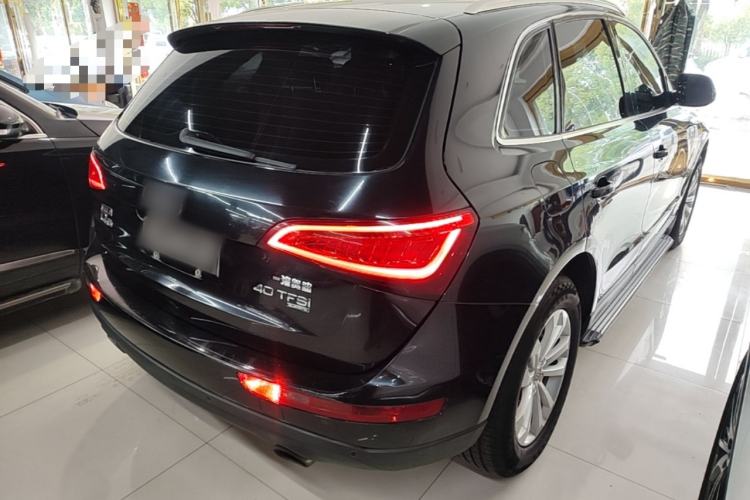 Used Audi Q5 2013 40 TFSI Technology Edition Rear Right 45 Deg