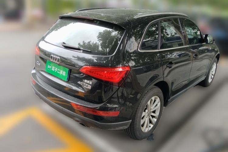 Used Audi Q5 2013 40 TFSI Technology Edition Rear Right 45 Deg