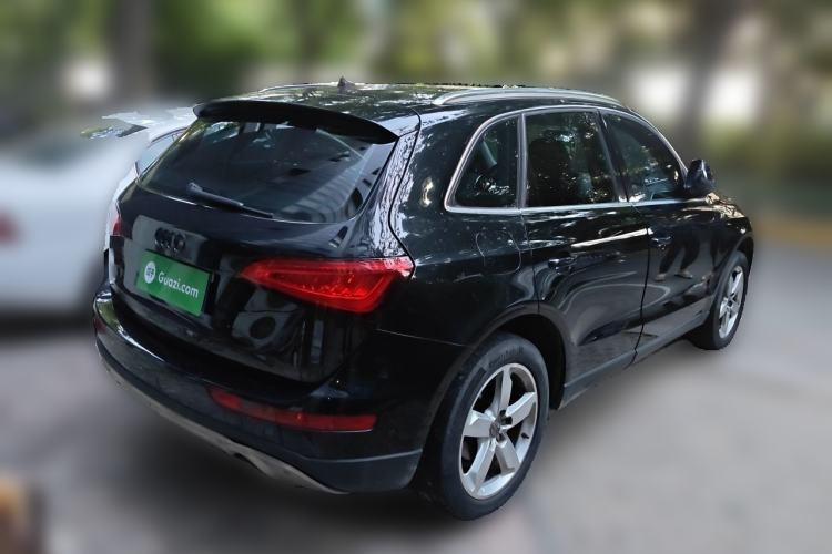 Used Audi Q5 2013 40 TFSI Technology Edition Rear Right 45 Deg