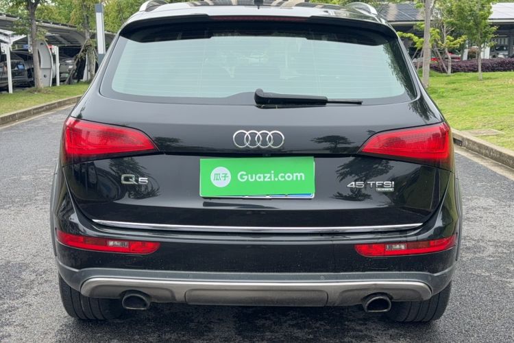 Used Audi Q5 2013 45 TFSI quattro off-road version Rear