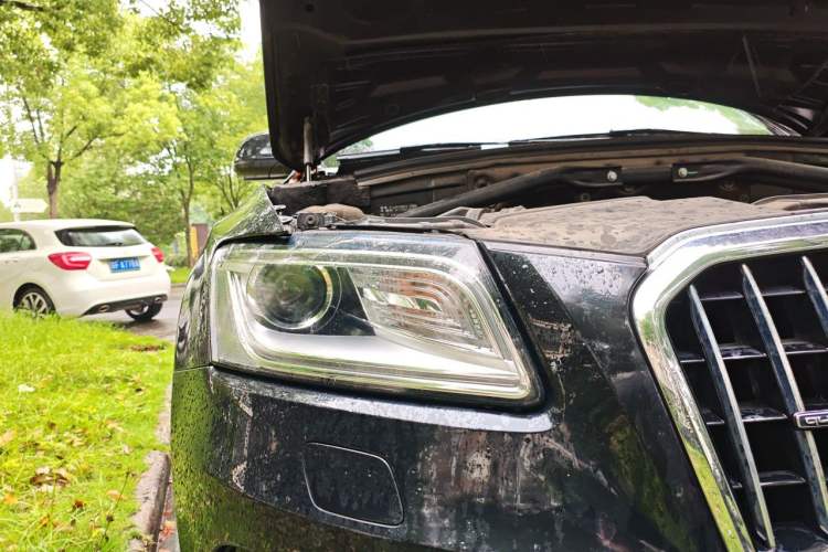 Used Audi Q5 2013 40 TFSI Ambition Right Front Headlight