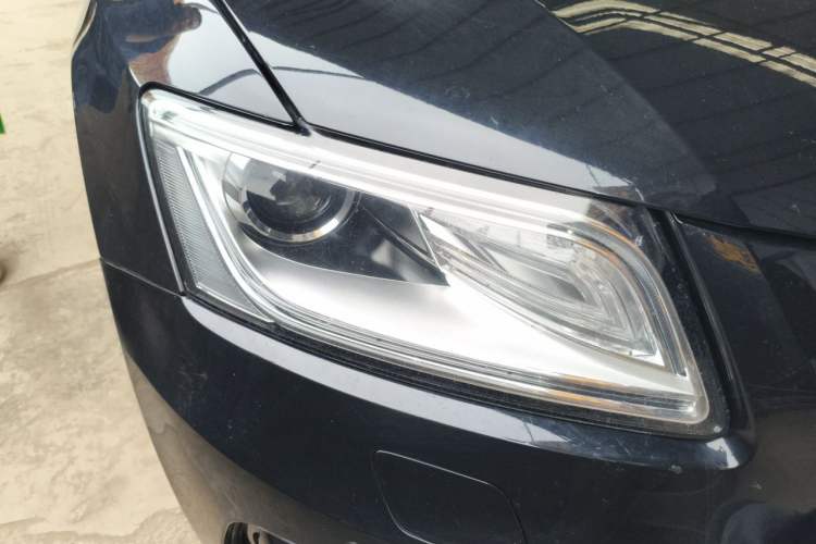 Used Audi Q5 2013 40 TFSI Comfort Edition Right Front Headlight