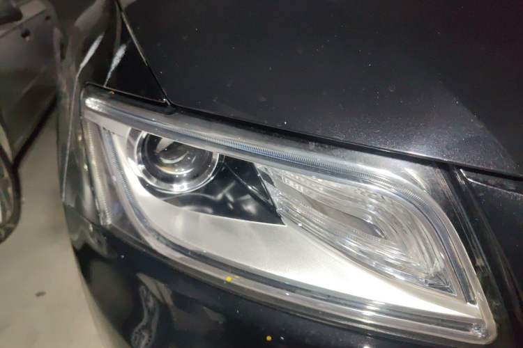 Used Audi Q5 2013 40 TFSI Ambition Right Front Headlight