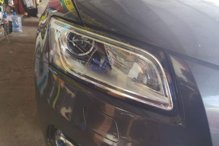 Used Audi Q5 2013 40 TFSI Ambition Right Front Headlight