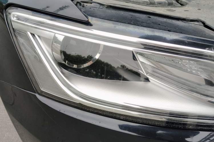 Used Audi Q5 2013 40 TFSI Technology Edition Right Front Headlight