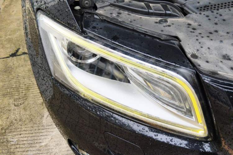 Used Audi Q5 2013 40 TFSI Ambition Right Front Headlight