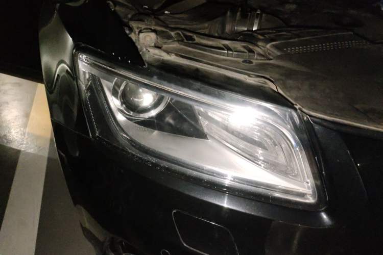 Used Audi Q5 2013 40 TFSI Comfort Edition Right Front Headlight