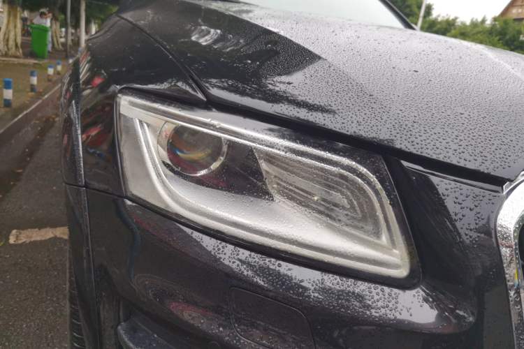 Used Audi Q5 2013 45 TFSI quattro off-road version Right Front Headlight