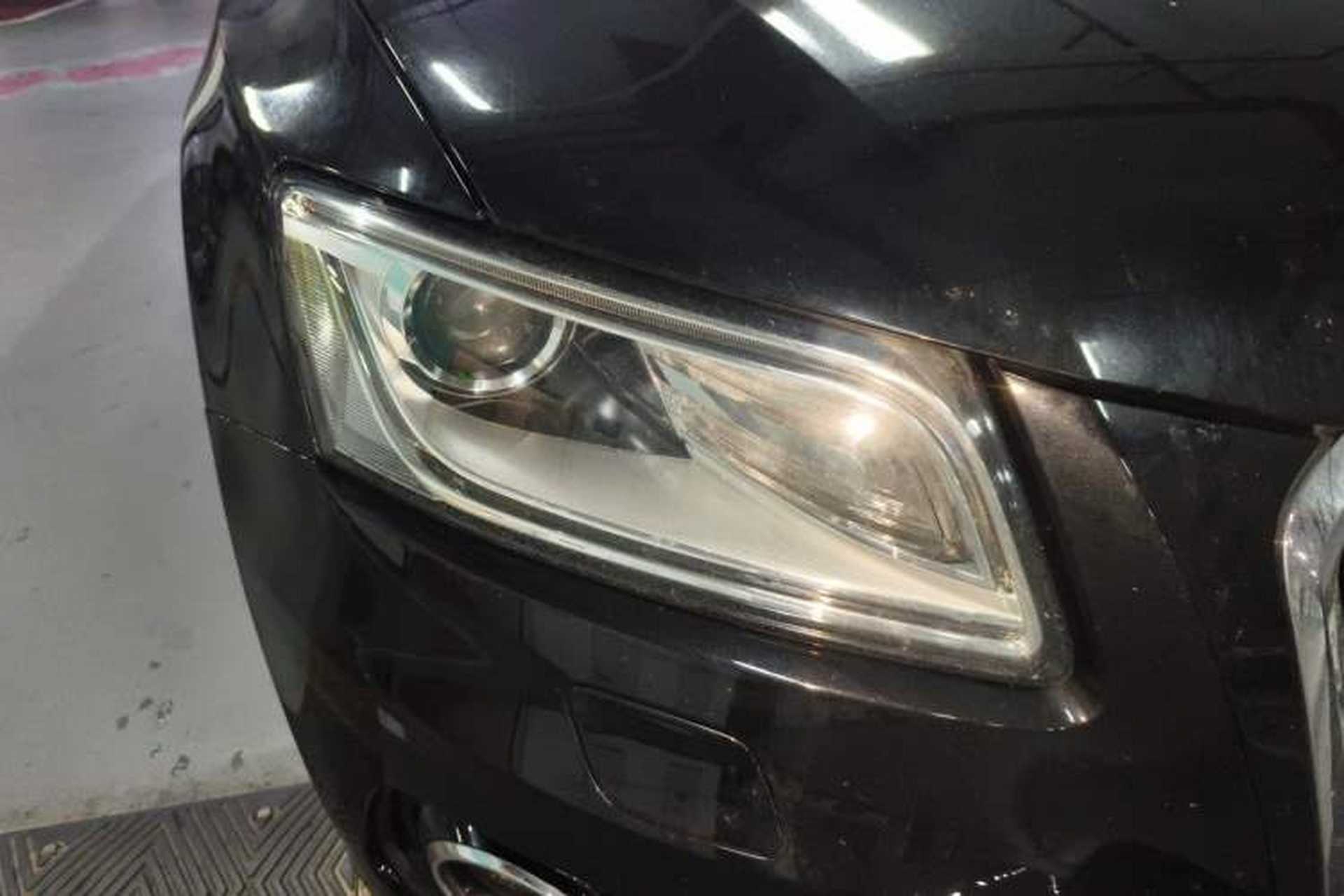Used Audi Q5 2013 40 TFSI Ambition Right Front Headlight