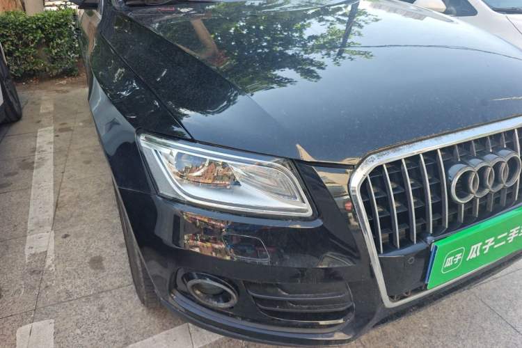 Used Audi Q5 2013 40 TFSI Comfort Edition Right Front Headlight