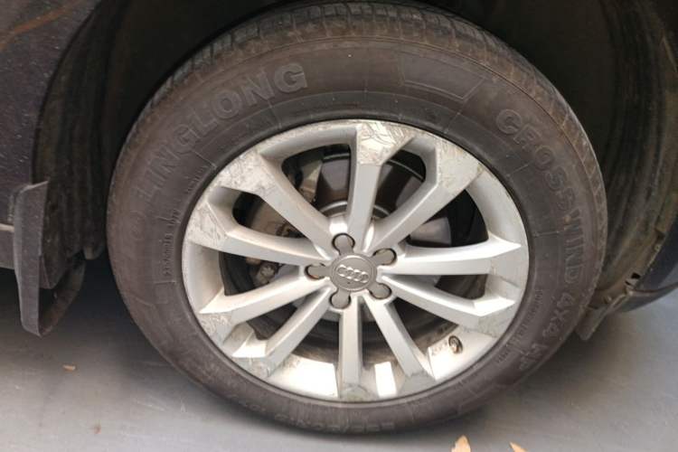 Used Audi Q5 2013 40 TFSI Technology Edition Right Front Wheel Hub