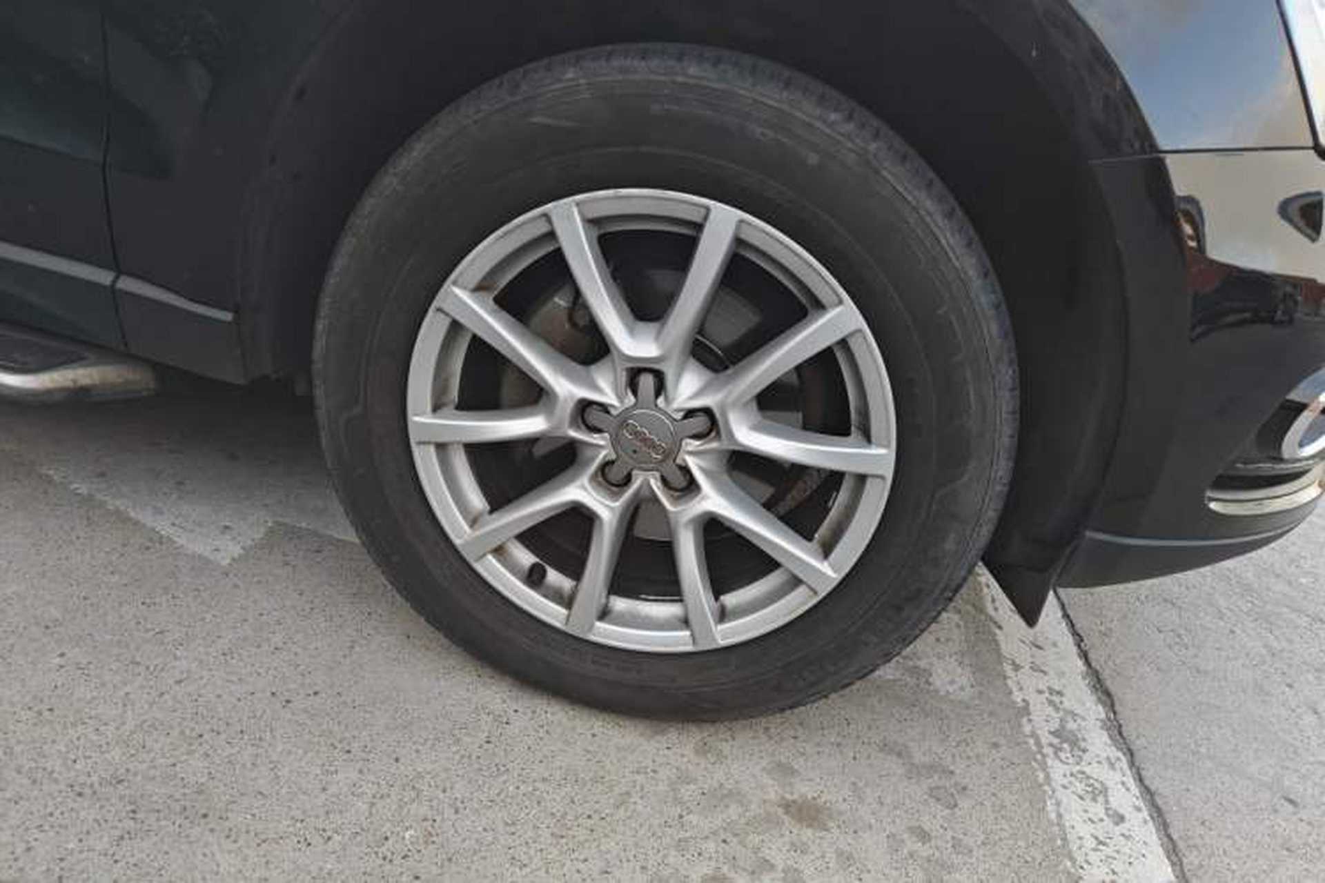 Used Audi Q5 2013 40 TFSI Ambition Right Front Wheel Hub