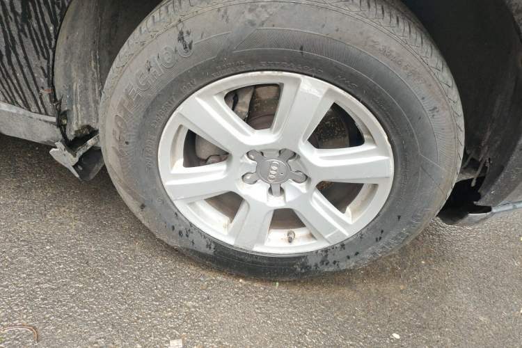 Used Audi Q5 2013 40 TFSI Ambition Right Front Wheel Hub