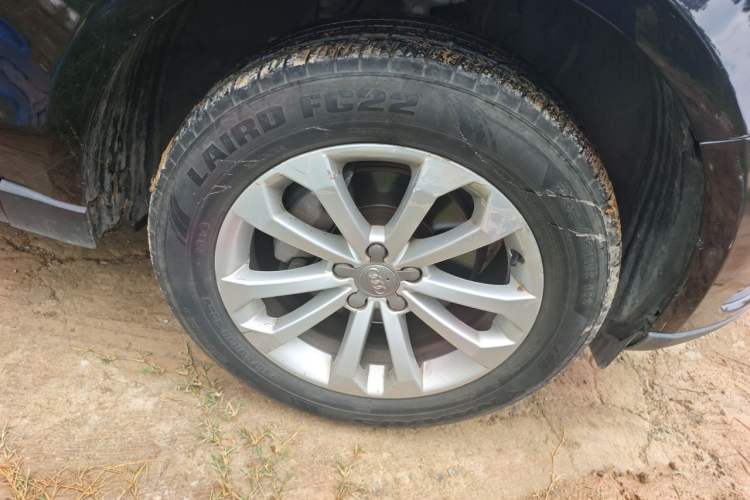 Used Audi Q5 2013 40 TFSI Technology Edition Right Front Wheel Hub