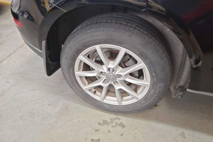 Used Audi Q5 2013 40 TFSI Ambition Right Rear Wheel Hub