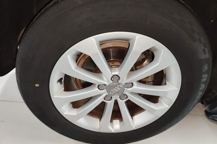 Used Audi Q5 2013 40 TFSI Technology Edition Right Rear Wheel Hub