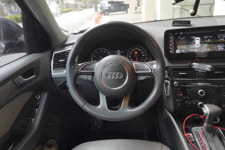 Used Audi Q5 2013 40 TFSI Ambition Steering Wheel