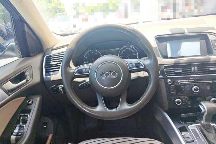 Used Audi Q5 2013 40 TFSI Technology Edition Steering Wheel