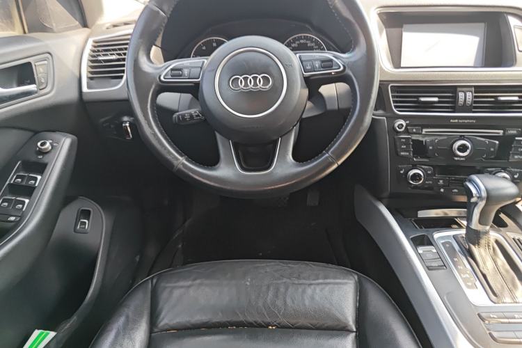 Used Audi Q5 2013 40 TFSI Technology Edition Steering Wheel