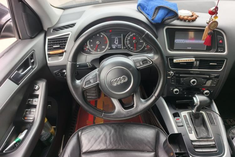 Used Audi Q5 2013 40 TFSI Technology Edition Steering Wheel