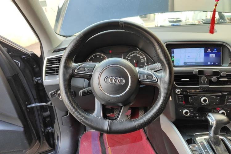 Used Audi Q5 2013 40 TFSI Technology Edition Steering Wheel